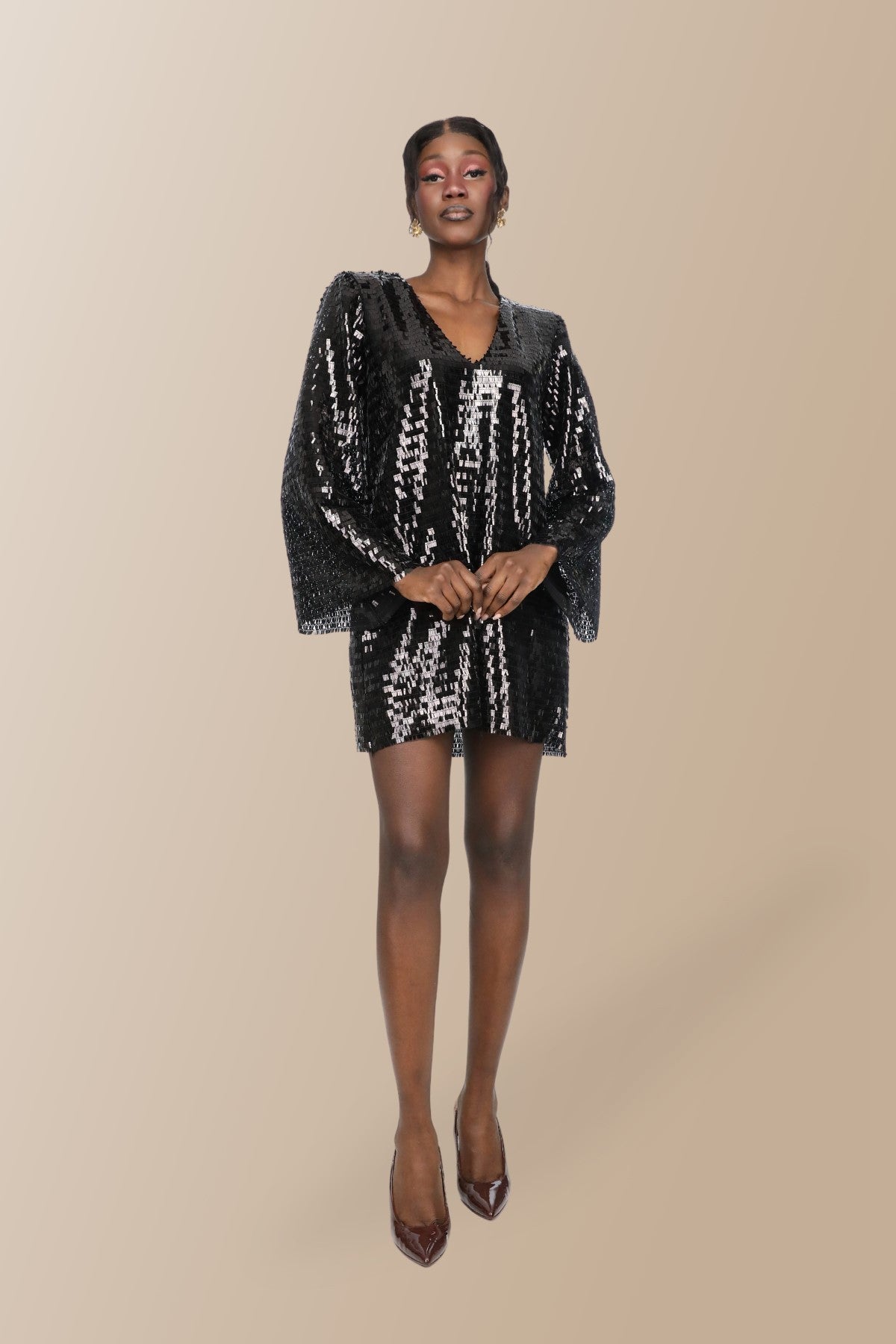 Elifnaz Payetli v Yaka Oversize Mini Elbise - Siyah