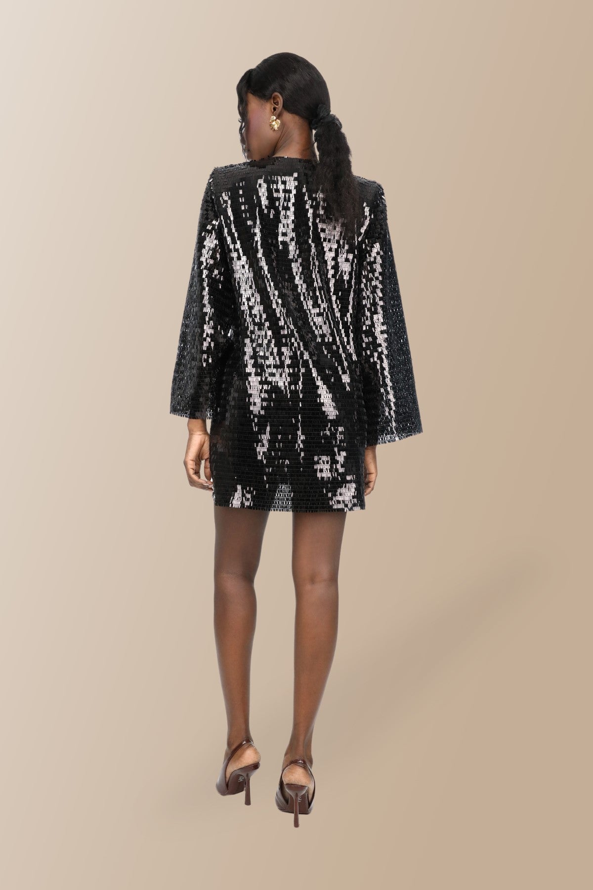 Elifnaz Payetli v Yaka Oversize Mini Elbise - Siyah